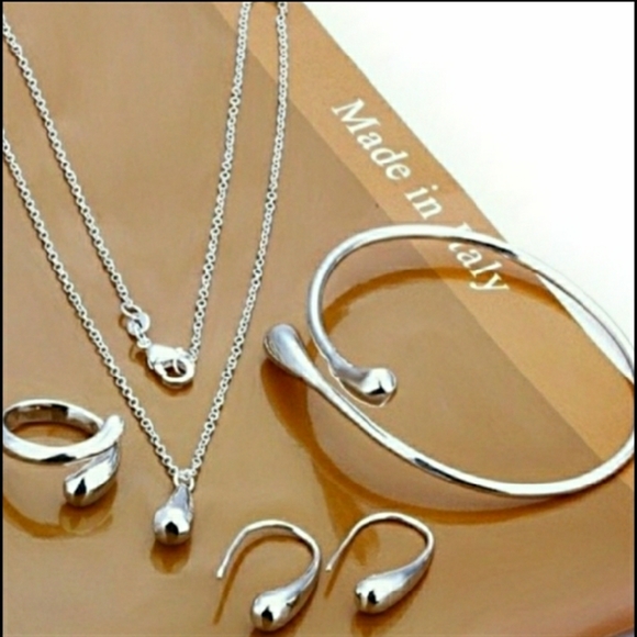 Poshology 19 Jewelry - 925 Sterling Silver Waterdrop Jewelry Set